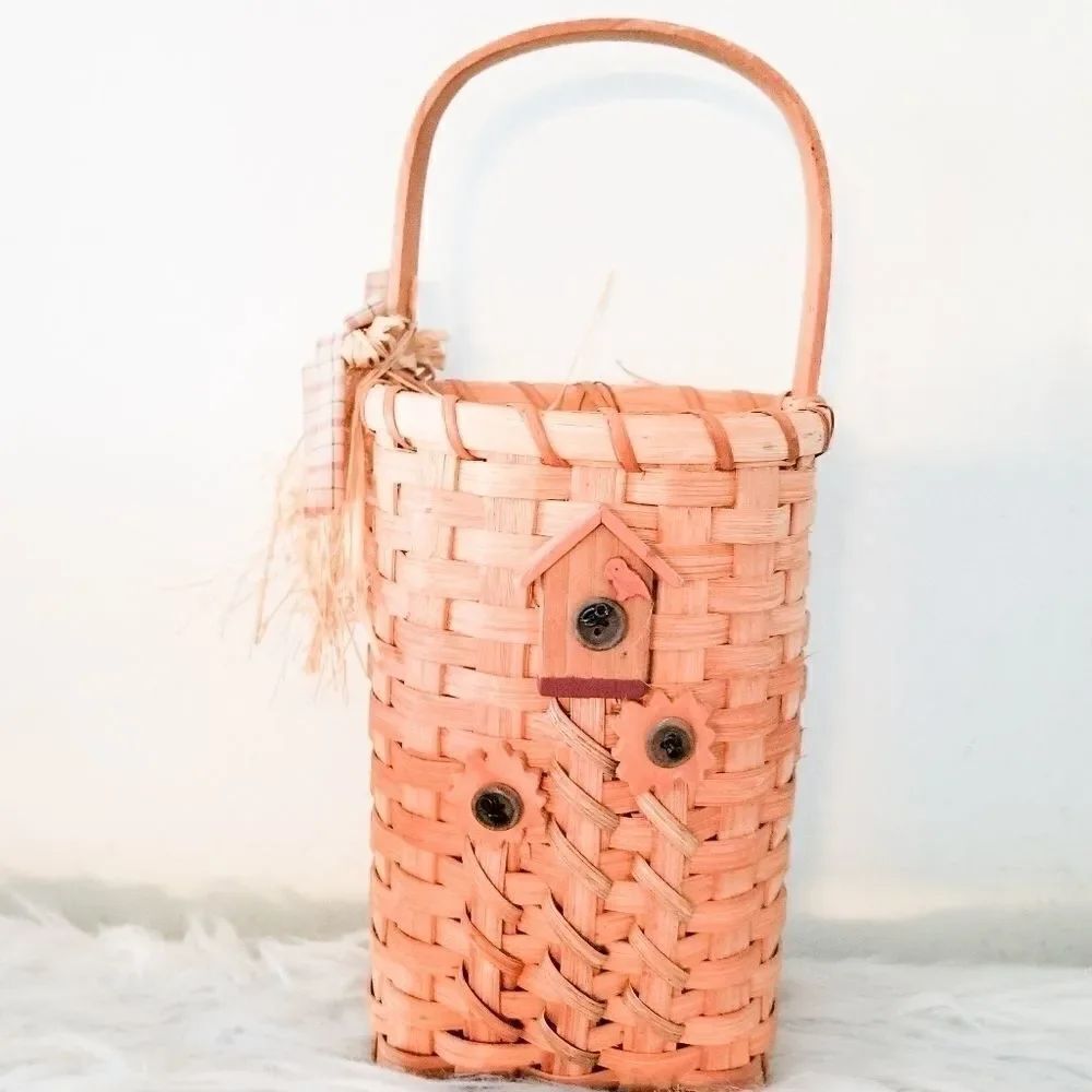 Basket decor 